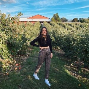 Meet your Posher, Mia